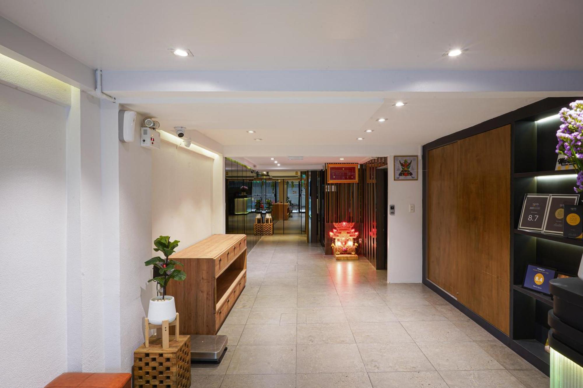 Marwin Space Bangkok Exterior photo